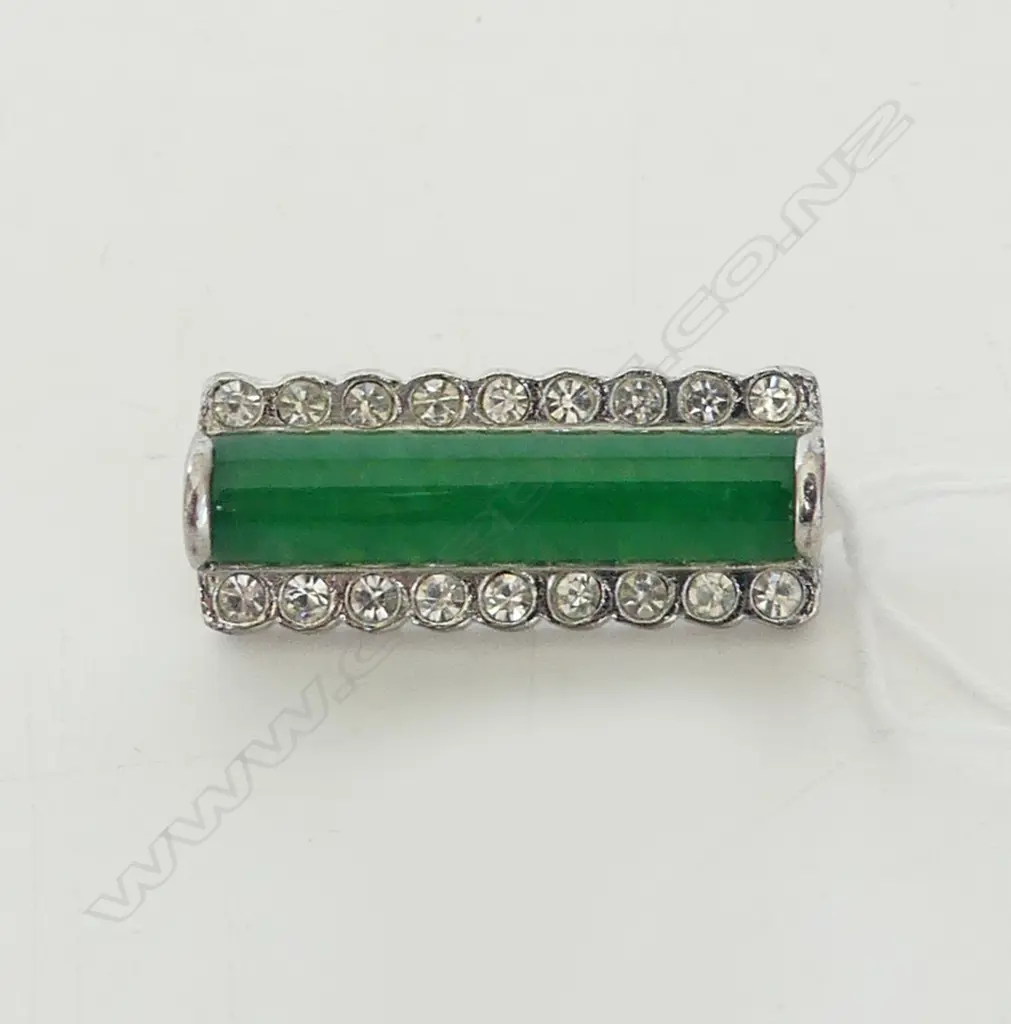 DECO STYLE COSTUME JADEITE BROOCH W.35mm Image 1++