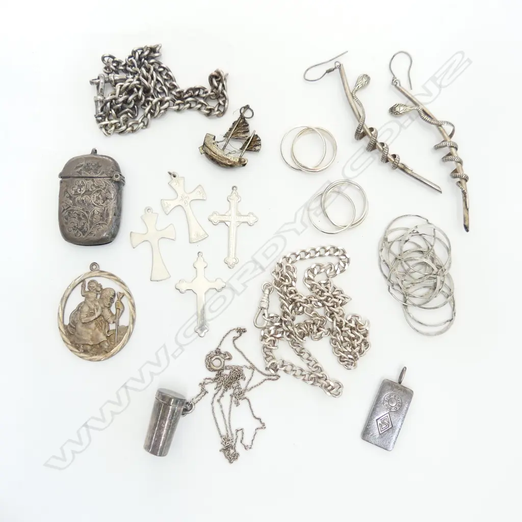 ASST. STG SILVER JEWELLERY 107 GM Image 1++