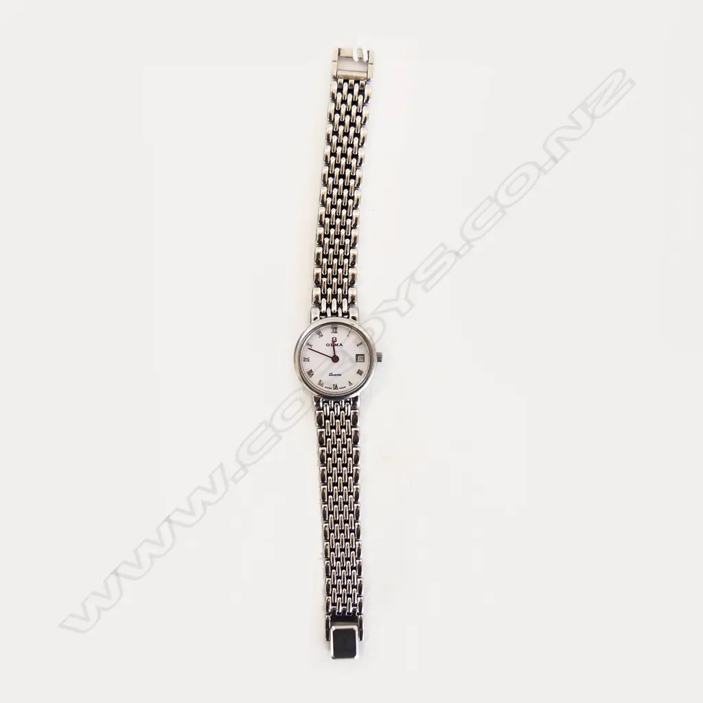 WOMENS OLMA WATCH. SWISS MADE. WORKING  Image 1++