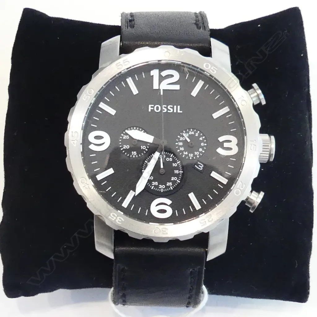 MENS WATCH FOSSIL AS NEW IN BOX WITH NEW BATTERY Image 1++
