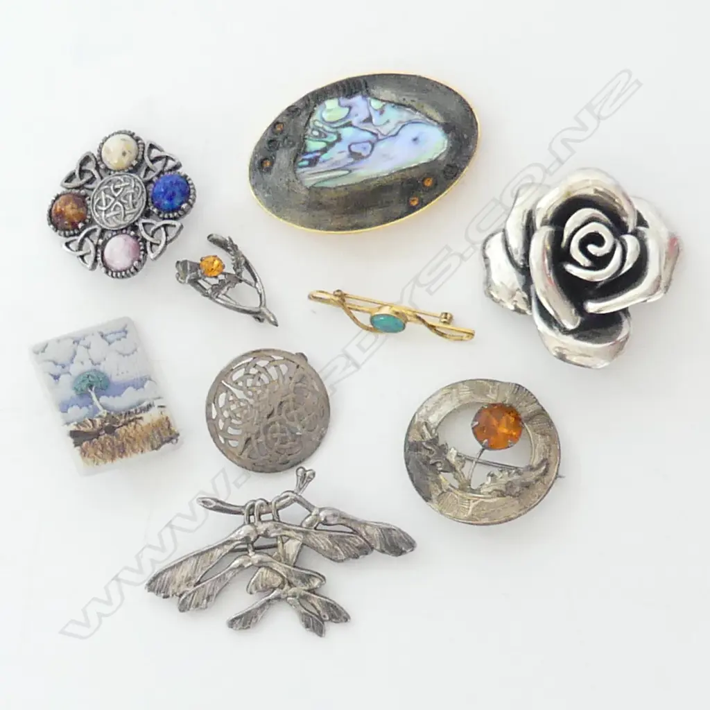 ASST. CELTIC JEWELLERY SOME STG Image 1++