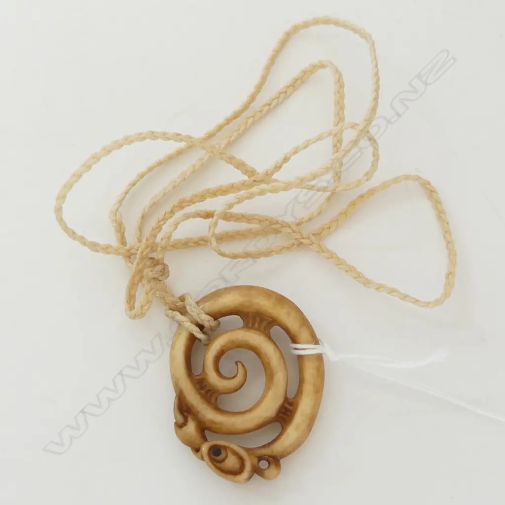 BONE KORU NECKLACE Image 1++