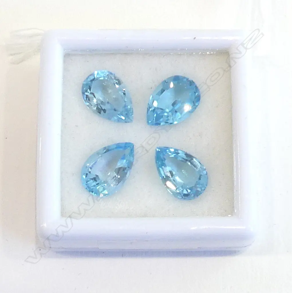 BLUE TOPAZ PEAR 12X8 4 = 14.60CT Image 1++