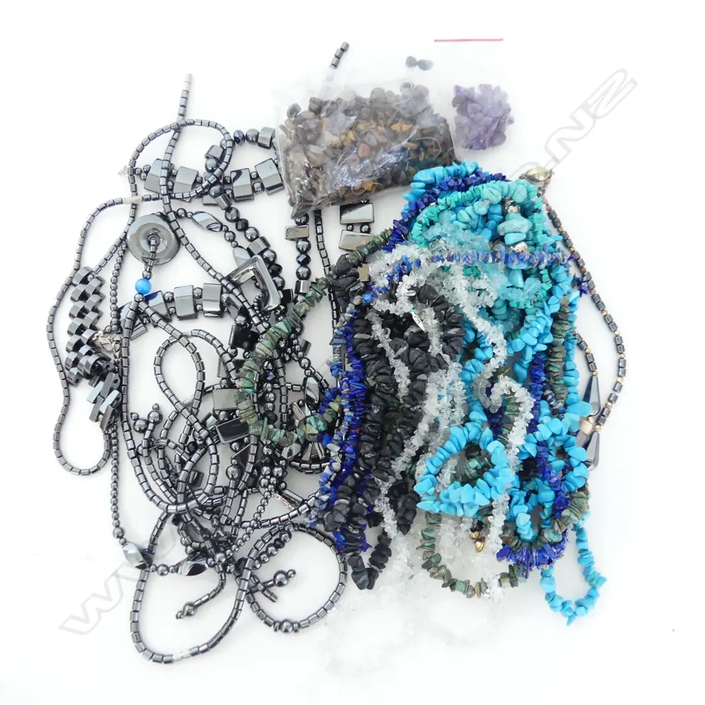 ASSTD GEM CHIP NECKLACES, LOSE BEADS & COLLECTION OF NEMATITE JEWELERY Image 1++