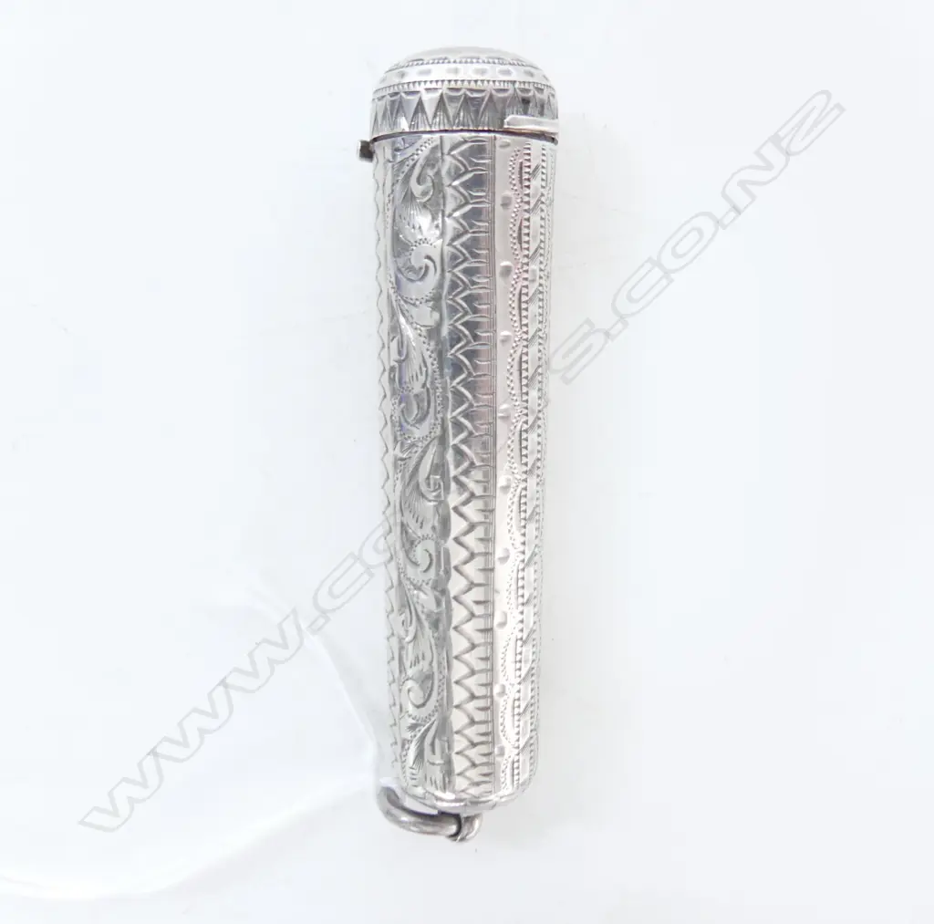 EDW SILVER ENGRAVED CIGARETTE HOLDER CASE Chester 1901 Image 1++