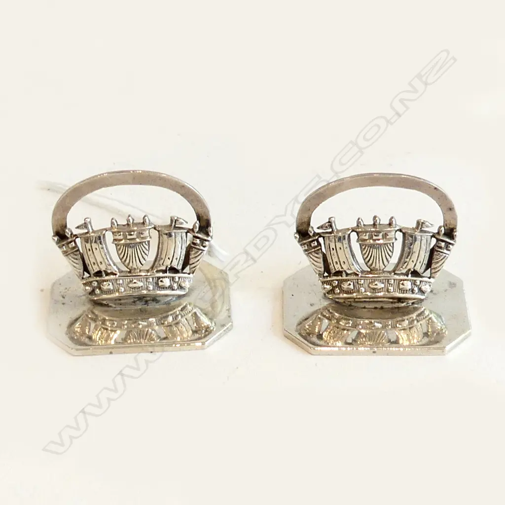 PAIR OF STG SILVER NAVEL CROWN NAME PLACE HOLDERS CHESTER & BIRM 1925 L. 38MM   Image 1++