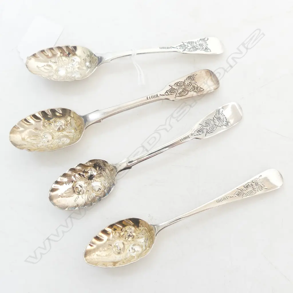 4 ANTIQUE STG SILVER TEA SPOONS 79 GM Image 1++