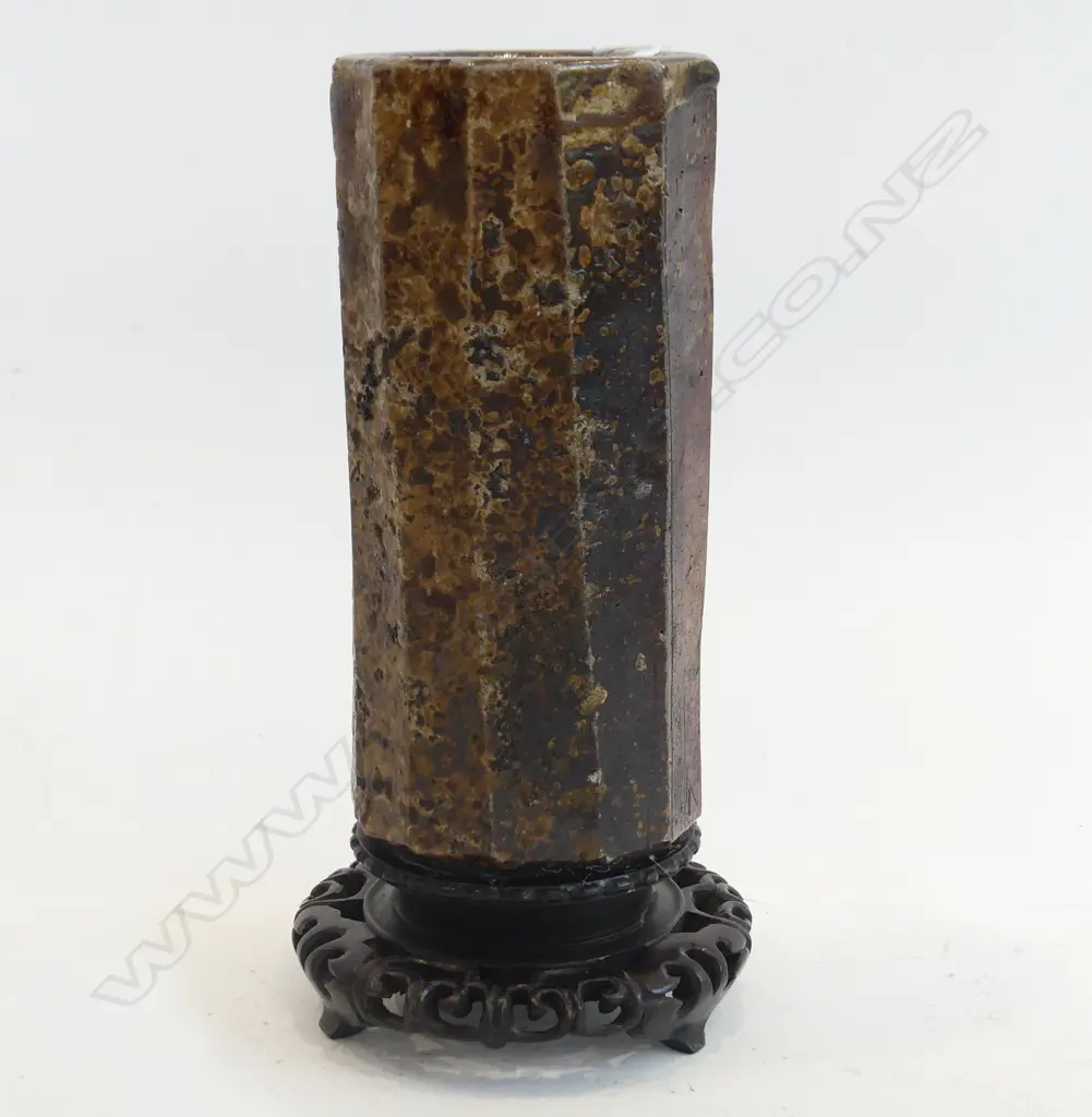 JAPANESE BIZEN CUTSIDED VASE ON STAND H 170 MM Image 1++