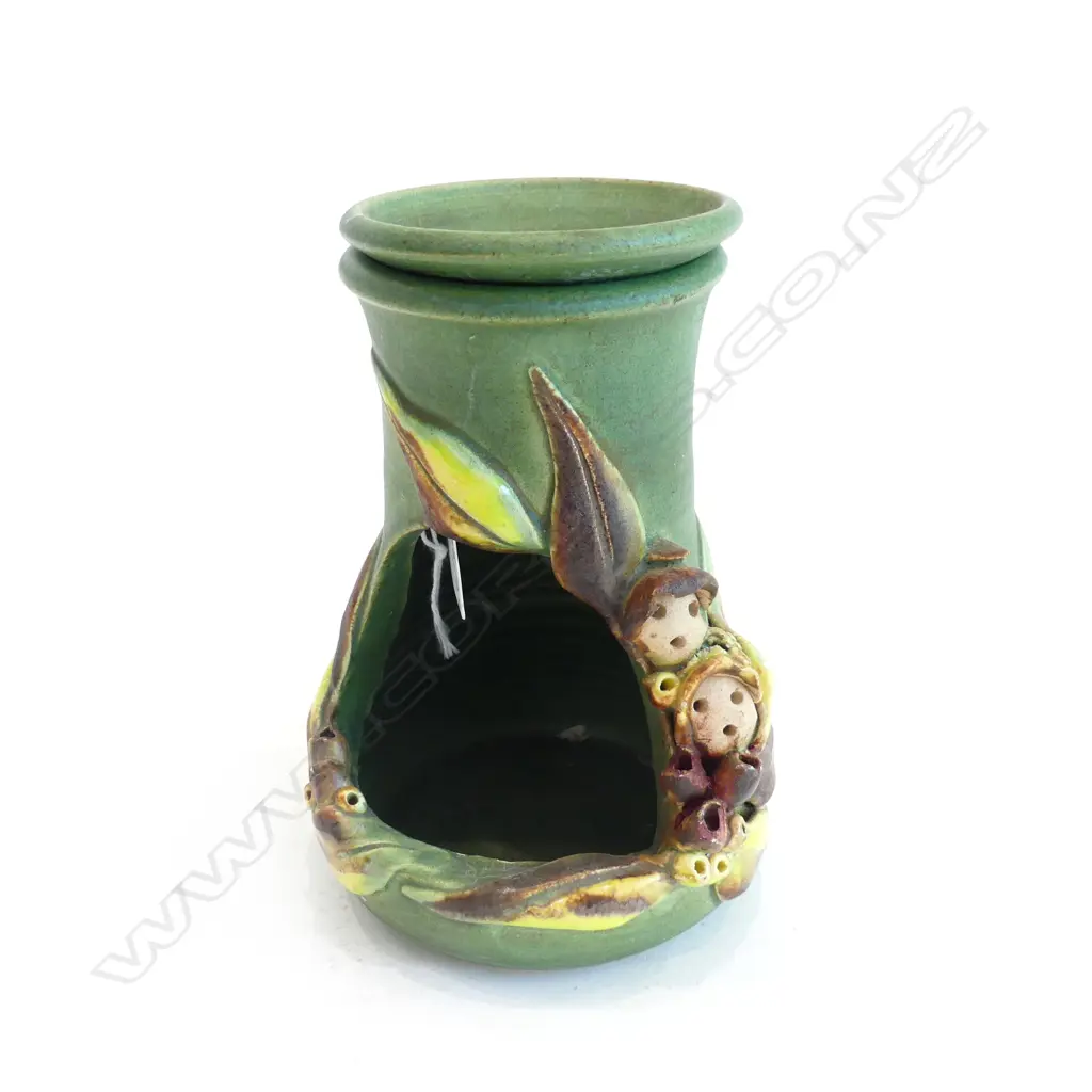 AUSTRALIAN LEAF SCULPTURED 2PC OIL BURNER SIGNED BY JOAN SAYERS REDLAND BAY POTTERY C.1970’S H14CM Image 1++