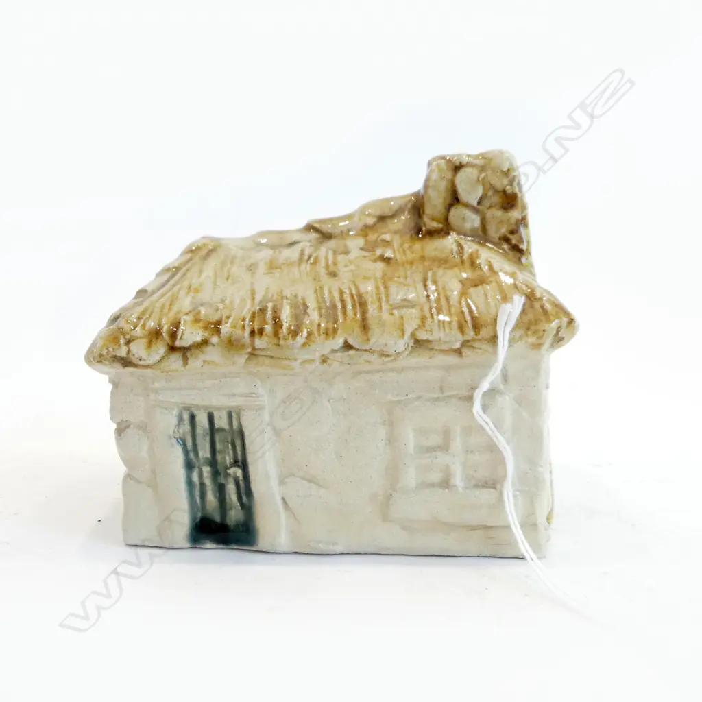 LUKE ADAMS COTTAGE MONEY BOX H100MM Image 1++