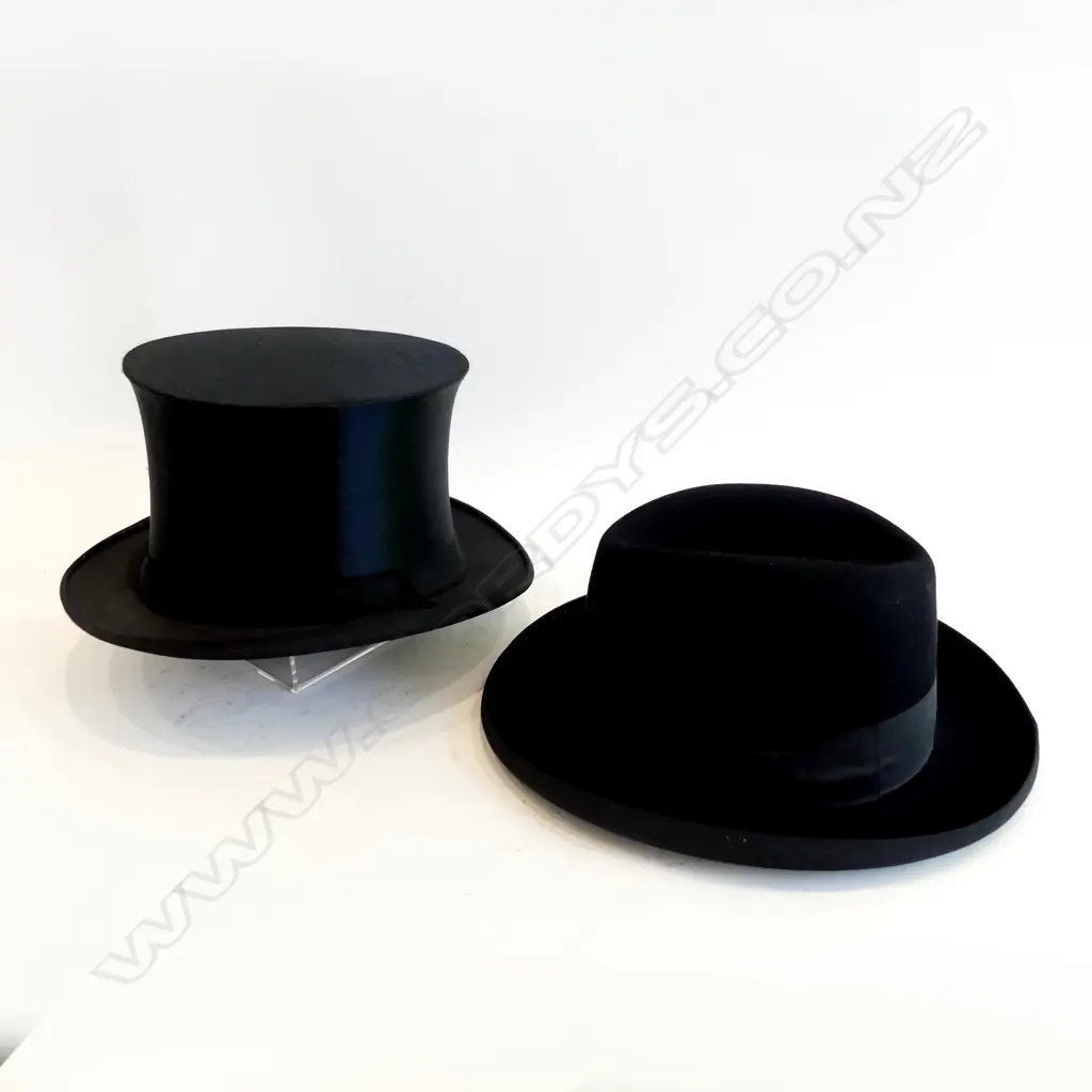 2 VINTAGE HATS ONE COLLAPSIBLE TOP HAT,ONE HOMBURGER Image 1++