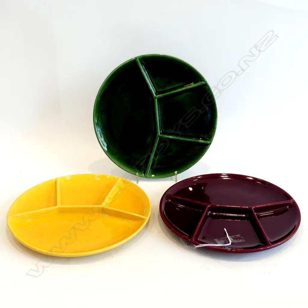 RETRO BRASS FONDUE SET,6 STEULER CERAMIC PLATES AND 12 BOXED FORKS C1961 Image 1++