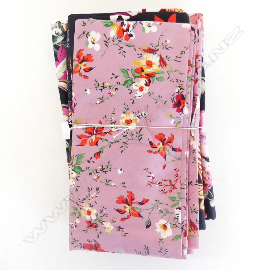 5 NEW INDONESIAN BATIK COTTON SARONGS 1000 X 1700MM Image 1++