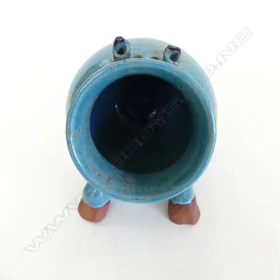 NZ POTTER ELISABETH LISSAMAN SALT PIG, UNMARKED, H.110mm