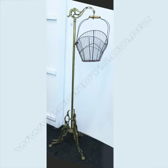 WIRE BASKET + BRASS STAND w. HOOK H.1410mm