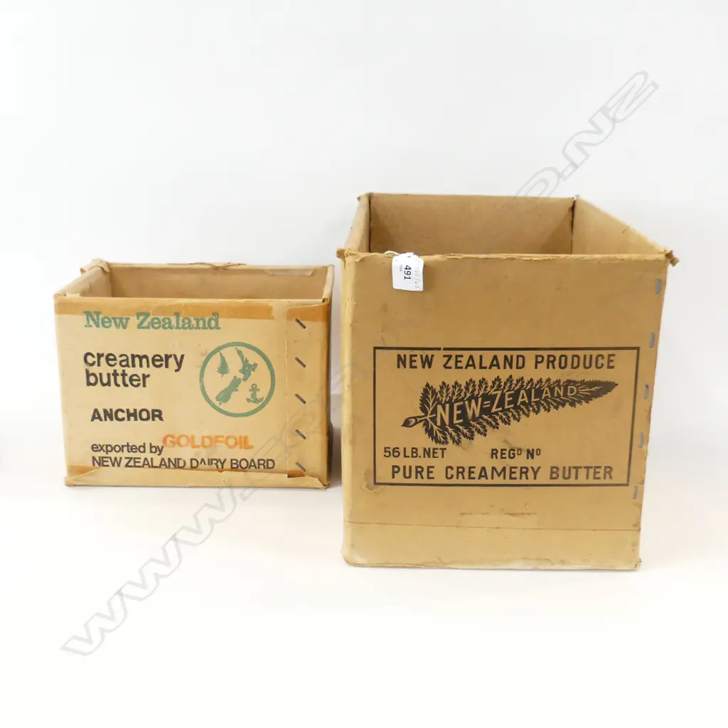 TWO VINTAGE NZ “CREAMERY BUTTER” ADVERTISING CARDBOARD BOXES L.40CM L.28CM Image 1++