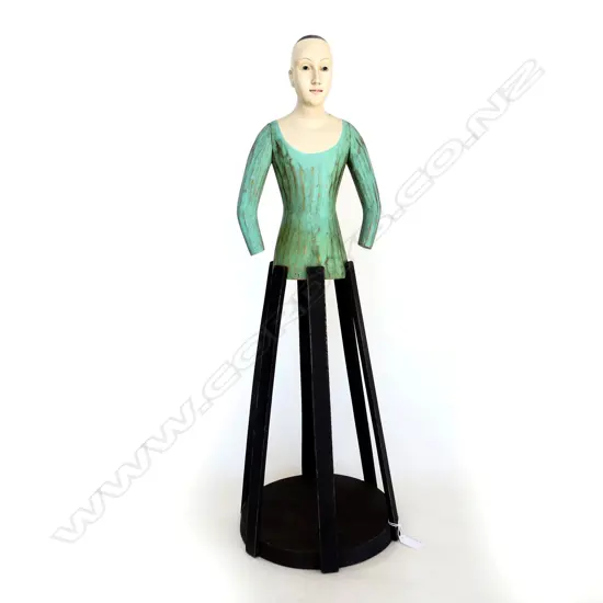 PAINTED WOODEN MANNEQUIN H.750mm