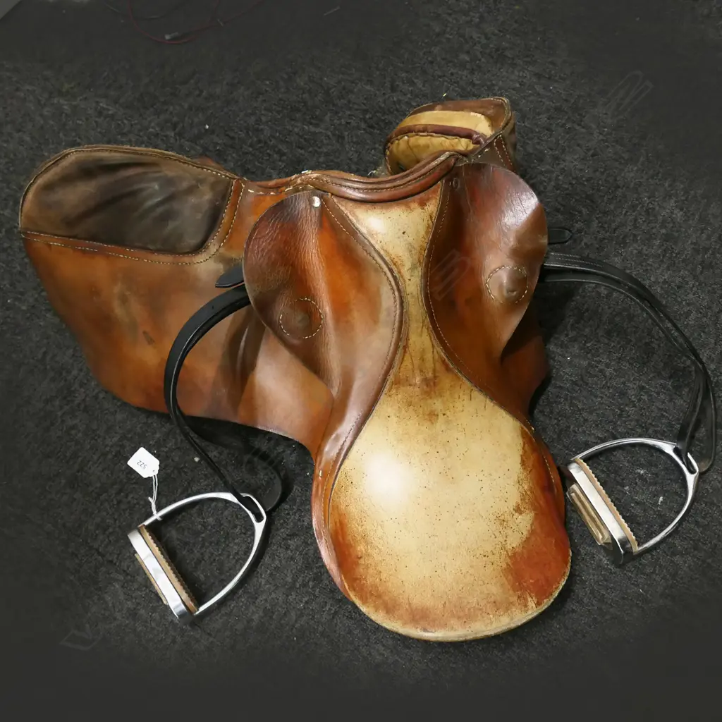 17 INCH HORSE SADDLE Image 1++
