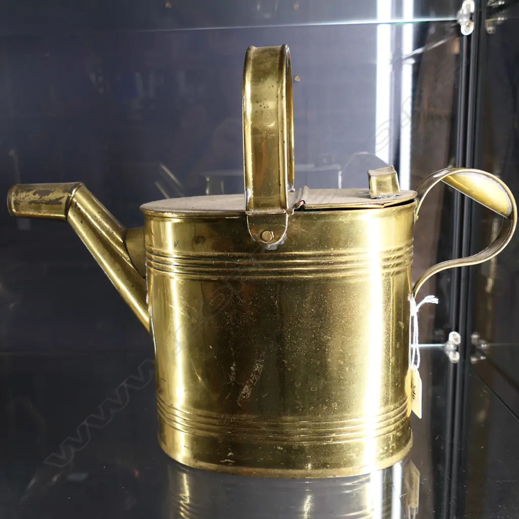 VINTAGE BRASS WATERING CAN H.290mm Image 1++