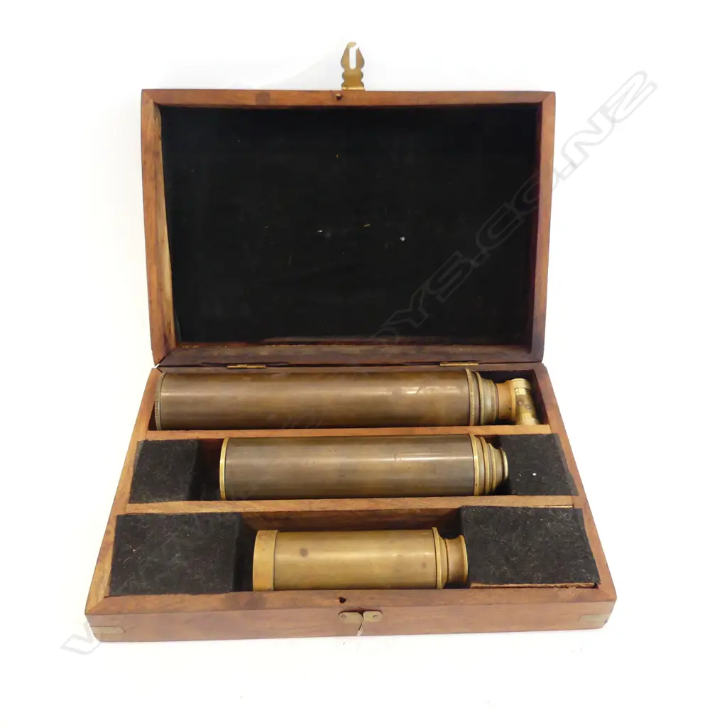 3 VINTAGE TELESCOPES IN WOODEN CASE W.240mm Image 1++