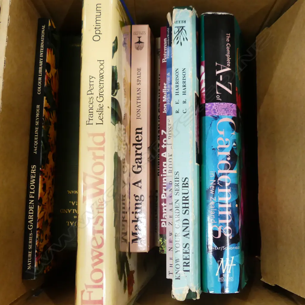 BOX LOT BOOKS; GARDENING INTEREST Image 1++
