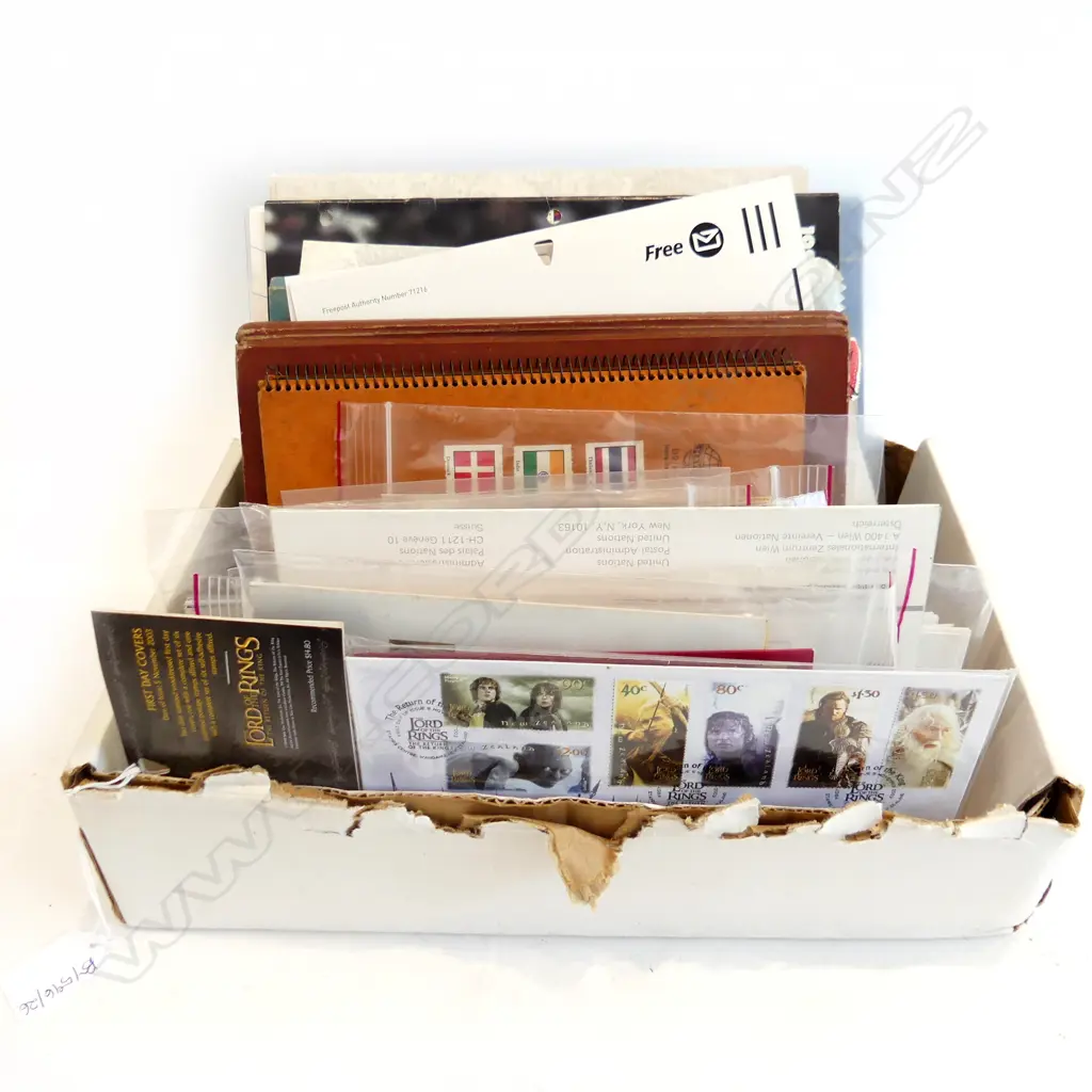 OLDER STAMP COLLECTIONS IN ALBUMS + MODERN COVERS, STAMP PACKS ETC Image 1++