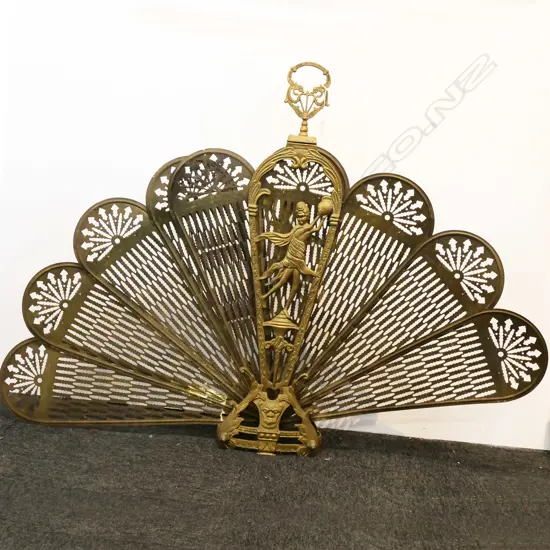 VINTAGE BRASS DECO-STYLE PEACOCK FIRE SCEEN H.810mm