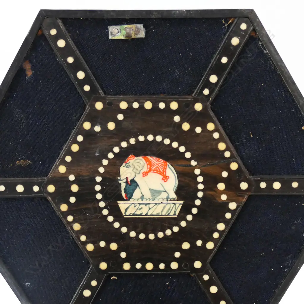 ANTIQUE HEXAGONAL PORCUPINE QUILL BOX 190mm dia. Some faults Image 1++