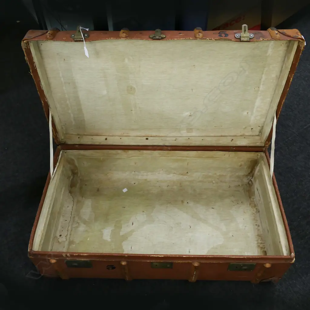 VINTAGE SUITCASE 'E. M. FORSTER C/O. LAB. DEPT. DRAFT I34 WELLINGTON N.Z 900x530x320mm Image 1++