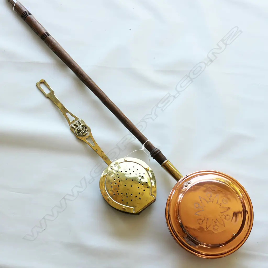 ANTIQUE COPPER BED WARMER L.1160mm + CHESTNUT ROASTER L.565mm Image 1++