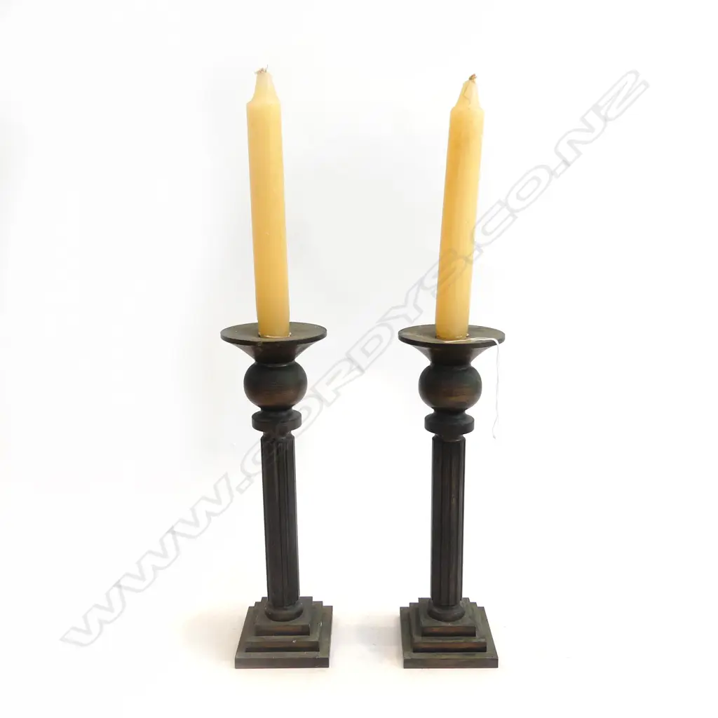 PAIR OF SOLID HEAVY BRONZE CORINTHIAN PILLAR CANDLESTICKS H 270 MM Image 1++