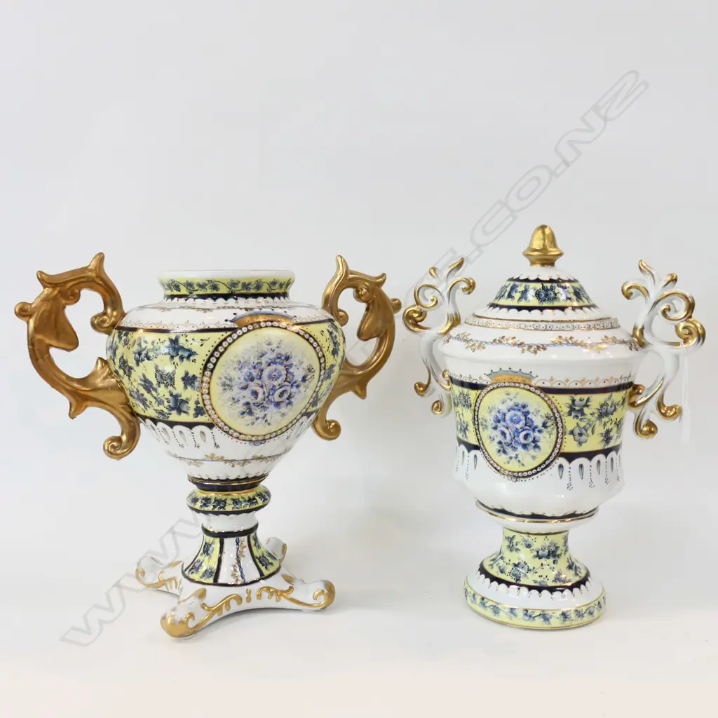 2 LARGE HANDLED VASES BY MICHELANGELO (1 LID ONLY) H.380mm Image 1++