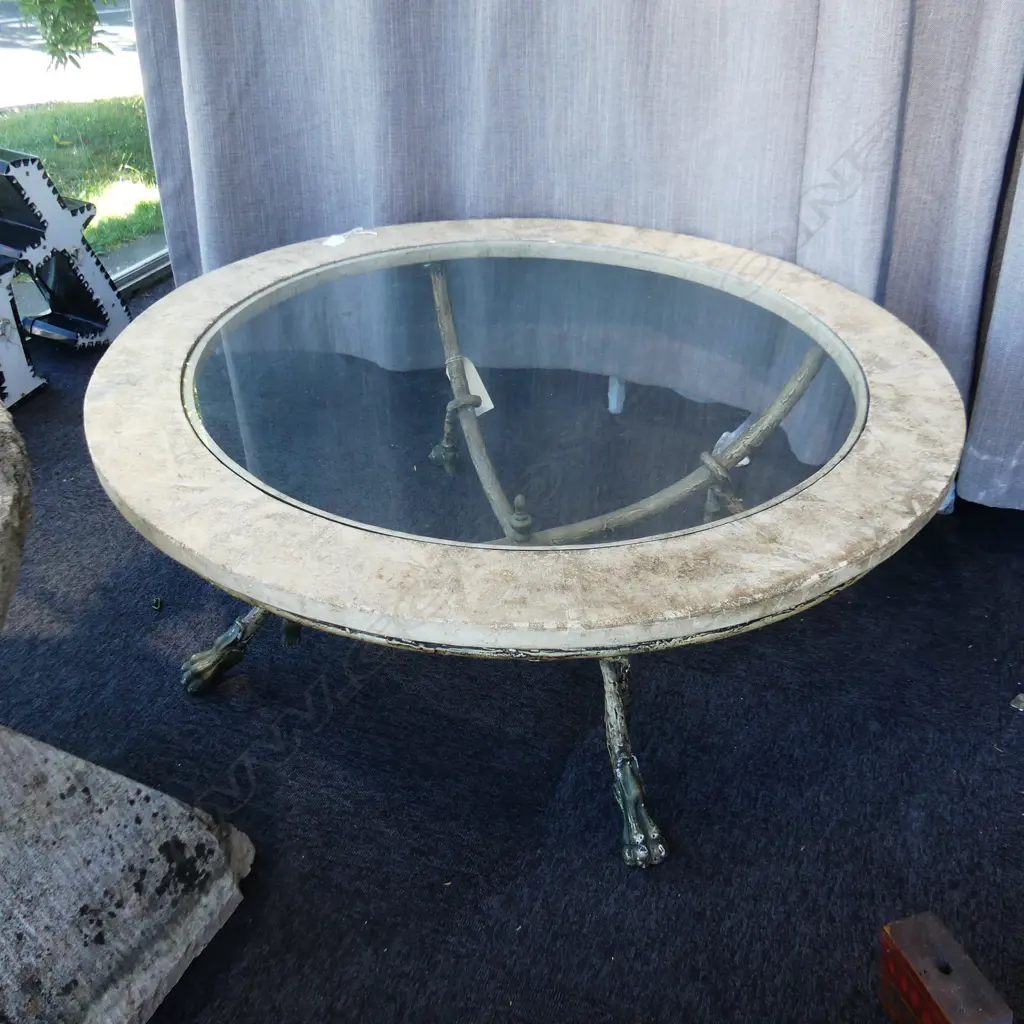 ROUND MARBILIZED COFFEE TABLE CLAW FEET DIA 1M Image 1++