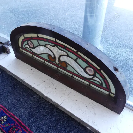 2 OVOID FRAMED LEADLIGHTS FAULTS