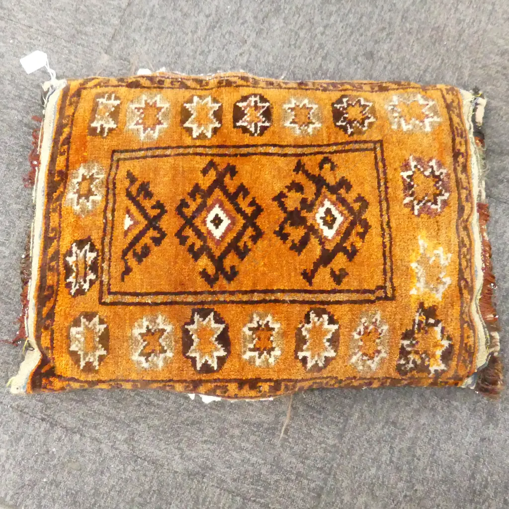 RUG CUSHION 620x440mm - req. stitching Image 1++
