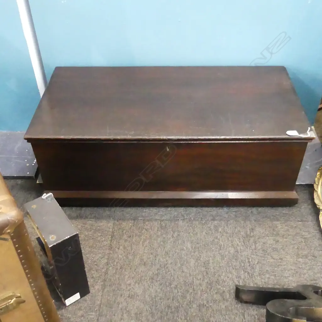 KAURI BLANKET CHEST / GLORY BOX w. KEY 960x485x325mm Image 1++