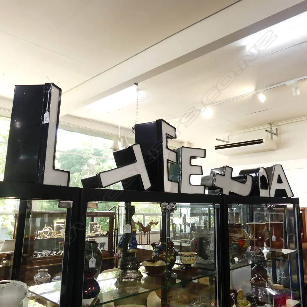 7 ASST. SIGN LETTERS H.315mm Image 1++