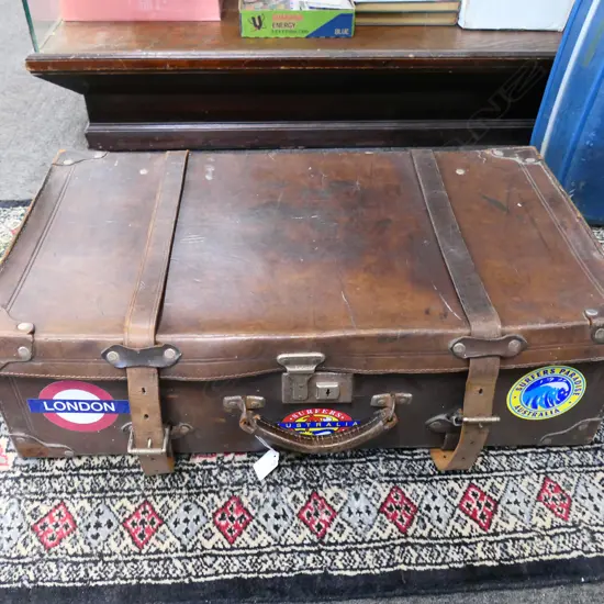 LEATHER SUITCASE W.720mm