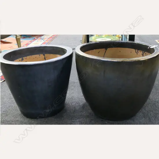 2 LG GLAZED CERAMIC PLANTERS H.460 / 555mm dia
