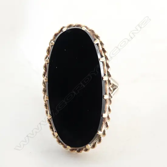 9CT GOLD AND ONYX DRESS RING 5.10gm SIZE J