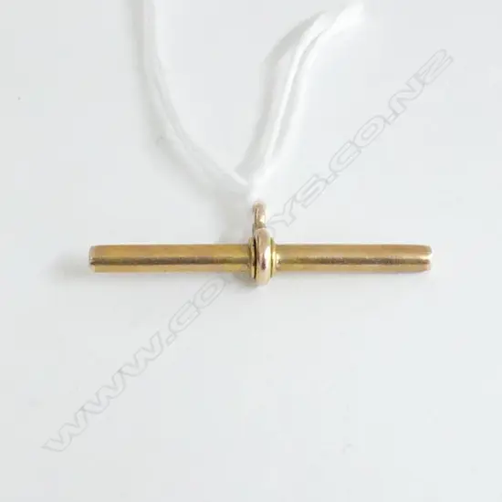 9ct GOLD T-BAR from Albert chain