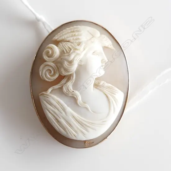 VINTAGE 9ct FRAMED CARVED PORTRAIT CAMEO 10.4gms no clasp