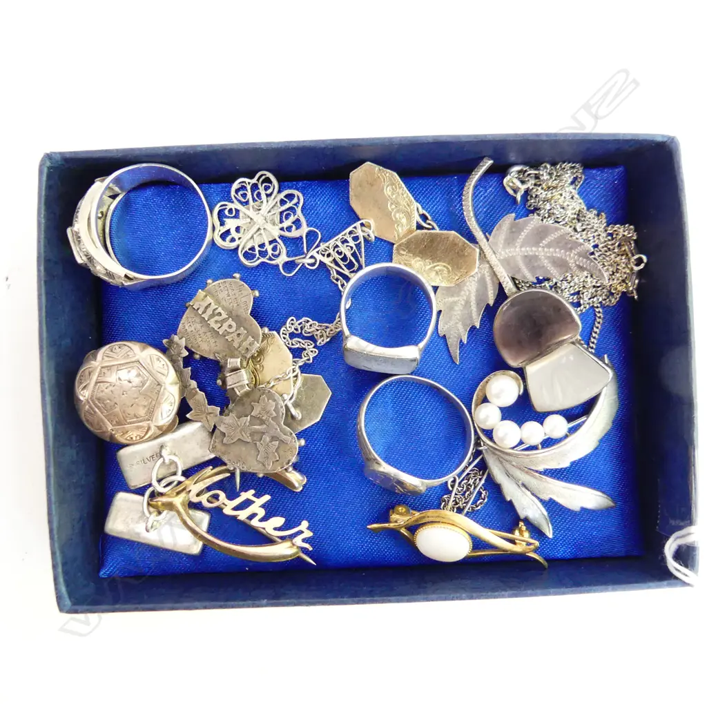 ASST. STG & SILVER GILT JEWELLERY & MIKIMOTO PEARL BROOCH 64gm Image 1++