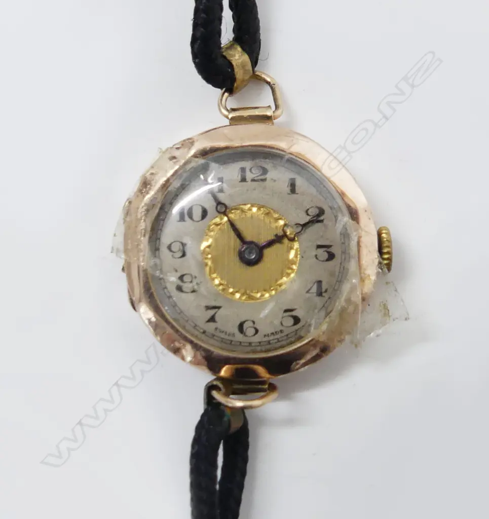 1920's 9ct GOLD LADIES WRISTWATCH faults Image 1++