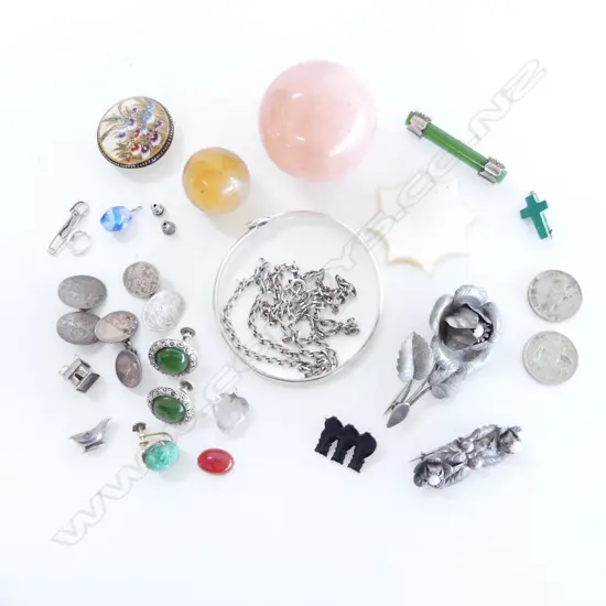 ASST JEWELLERY MAINLY SILVER + 9CT GOLD & JADE EARRING + QUARTZ BALL ETC