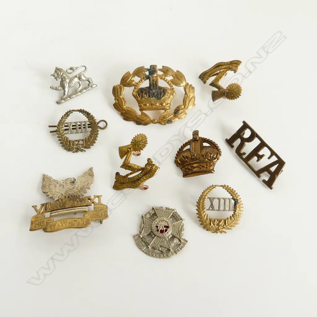 10 ARMY BADGES Image 1++