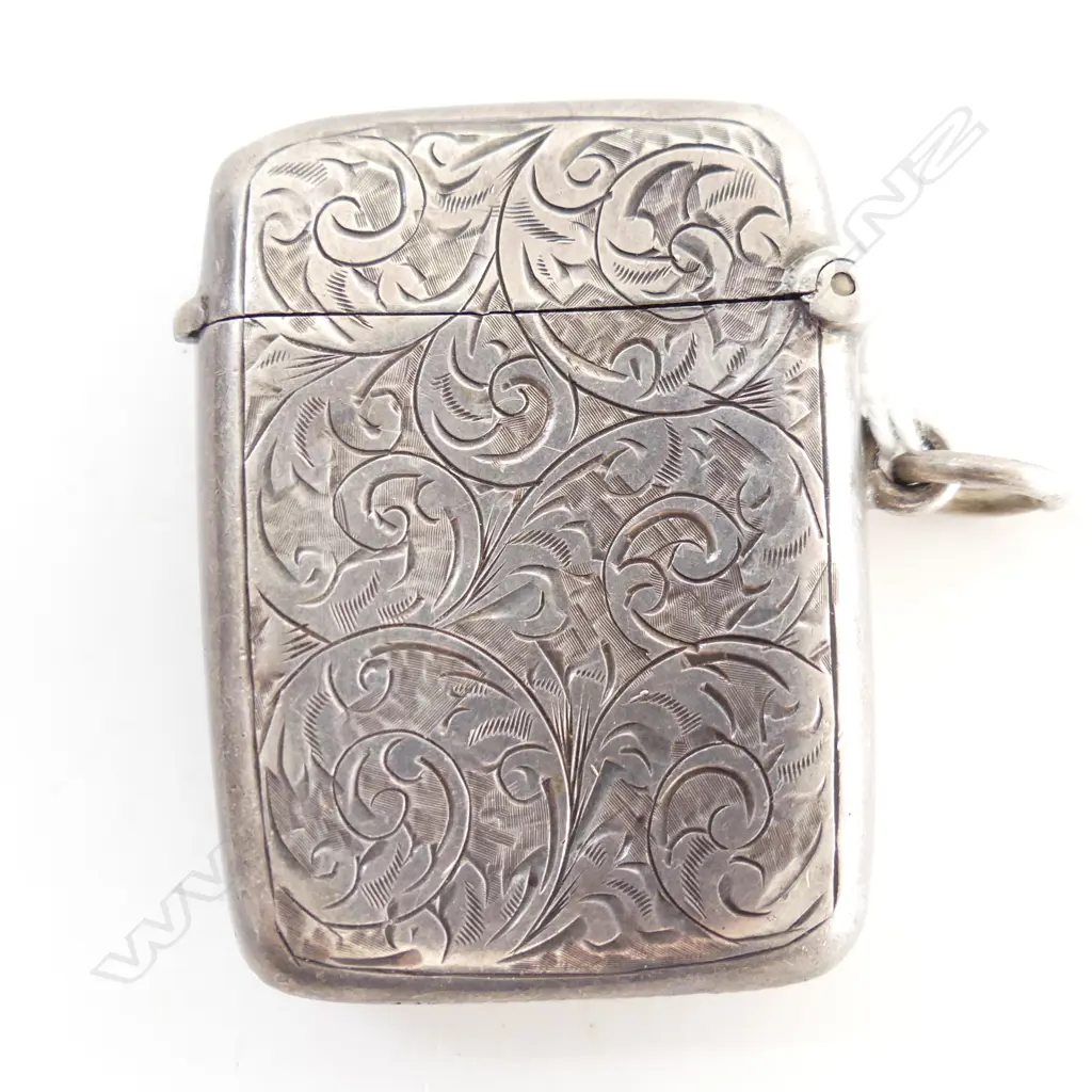 SILVER ENGRAVED VESTA BOX curved engraved with suspension loop Image 1++