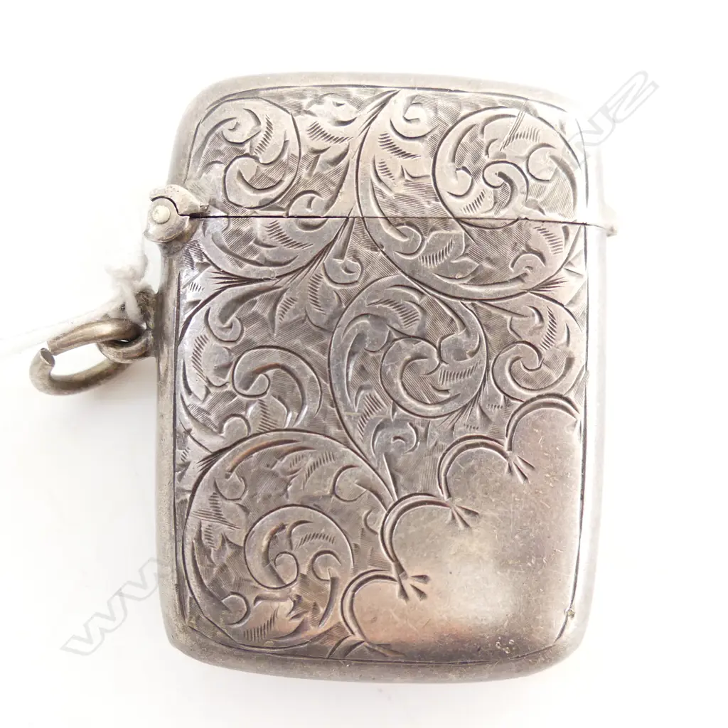 SILVER ENGRAVED VESTA BOX curved engraved with suspension loop Image 1++