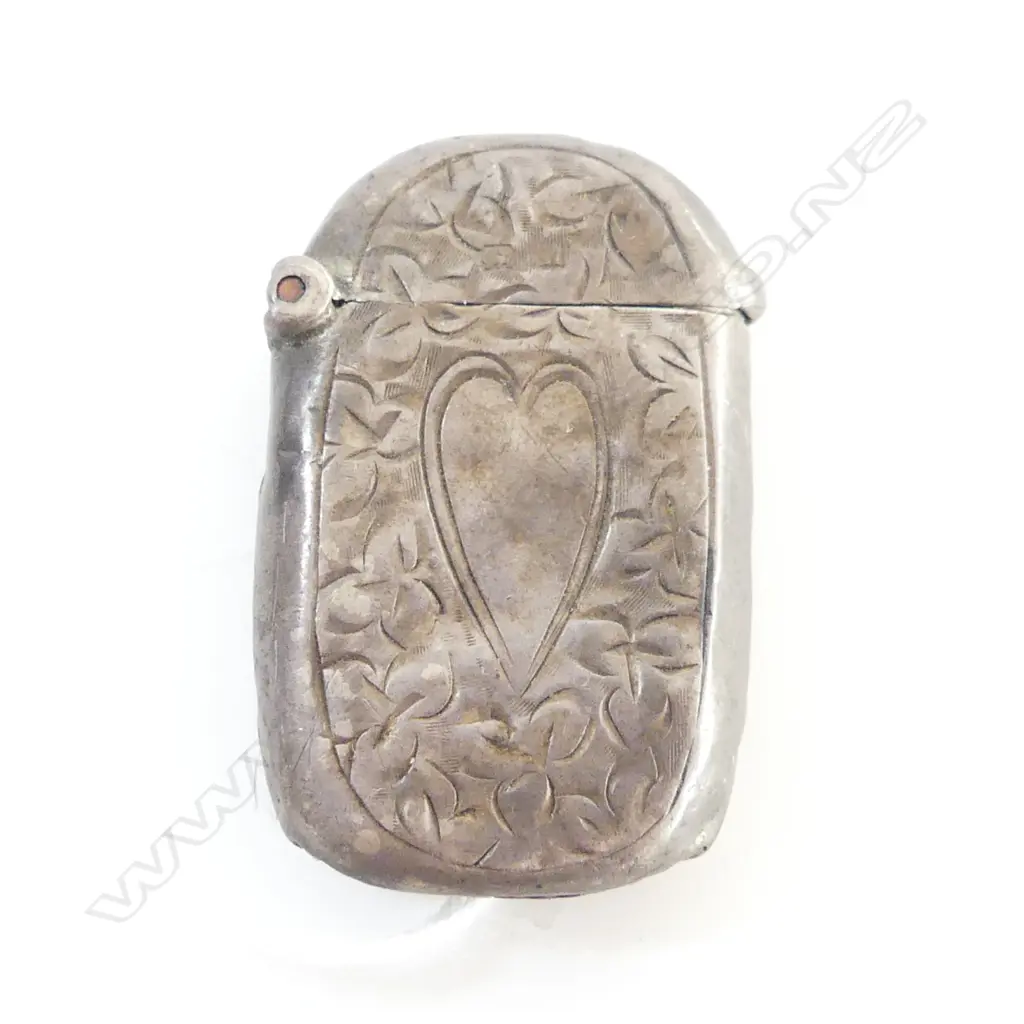 BIRMINGHAM 1912 SILVER ENGRAVED VESTA  Image 1++