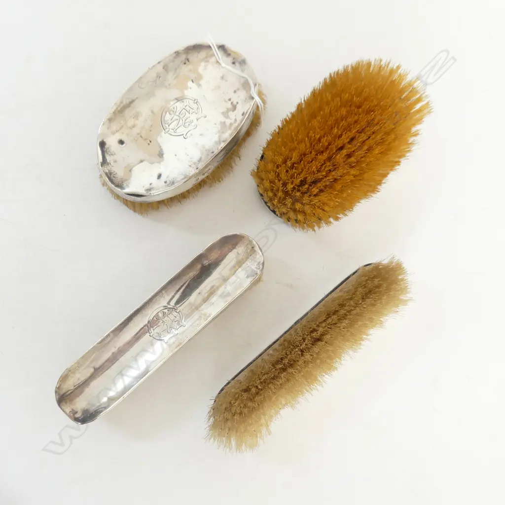 STG. SILVER GENTS 4 PC BRUSH KIT, DREW & SONS PICADILLY CIRCUS, MONOGRAMMED, LONDON 1901, (showing wear) Image 1++